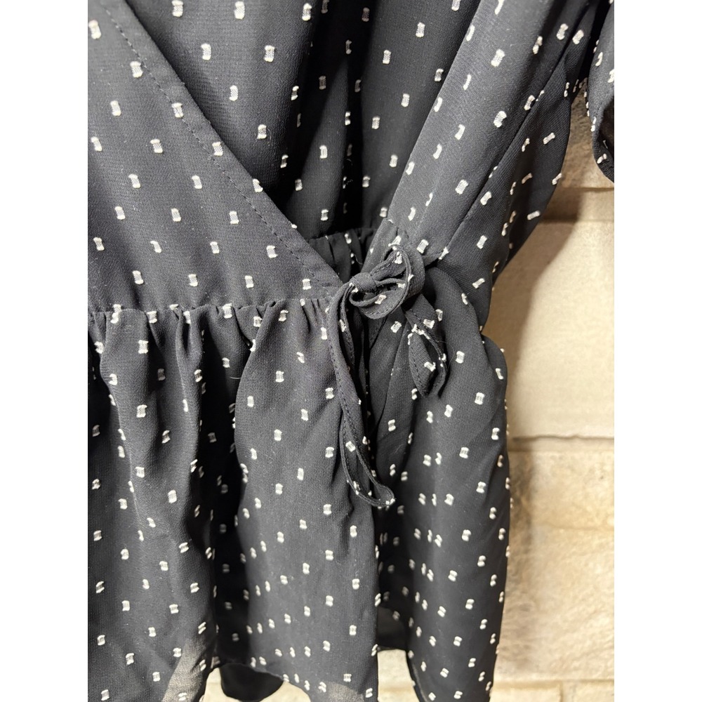 Madewell Black Clip Dot Wrap Top Short Flutter Sleeve Peplum V-Neck Small - Picture 2 of 5